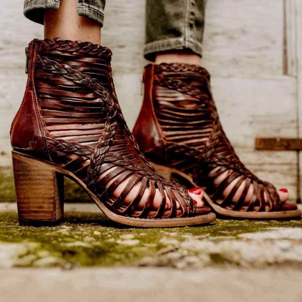 Freebird | Bela Women's Zip Boots Cognac